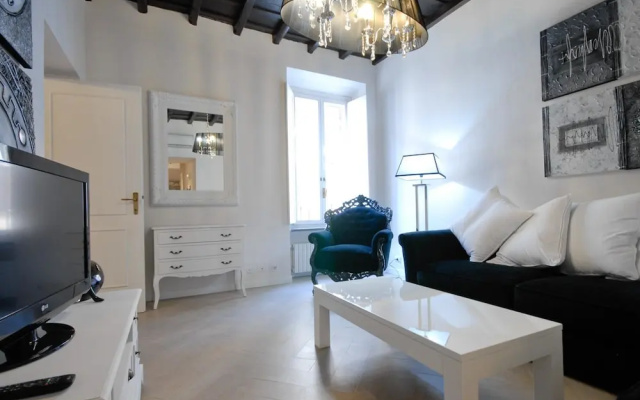 Audrey Apartment