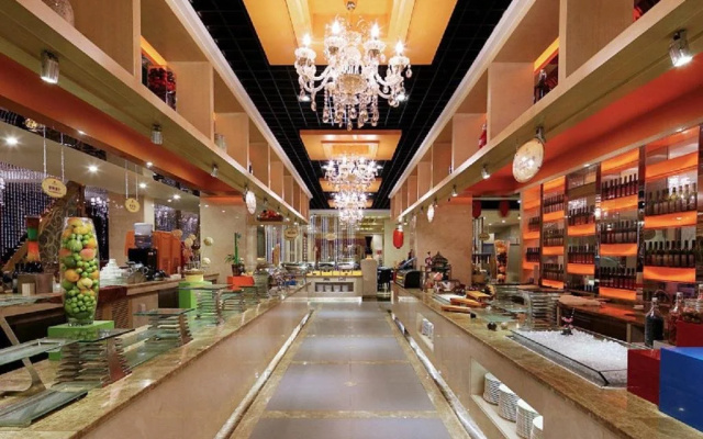 Golden Splendid Hotel Gynn