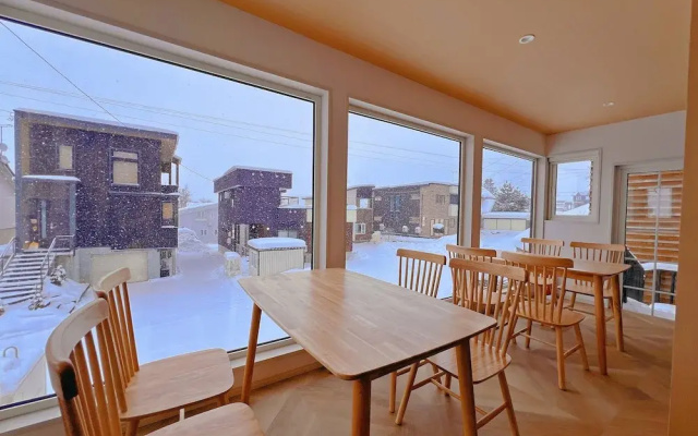 Snowball Hostel