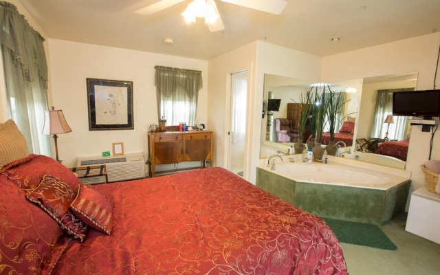 Full Moon Inn B&B