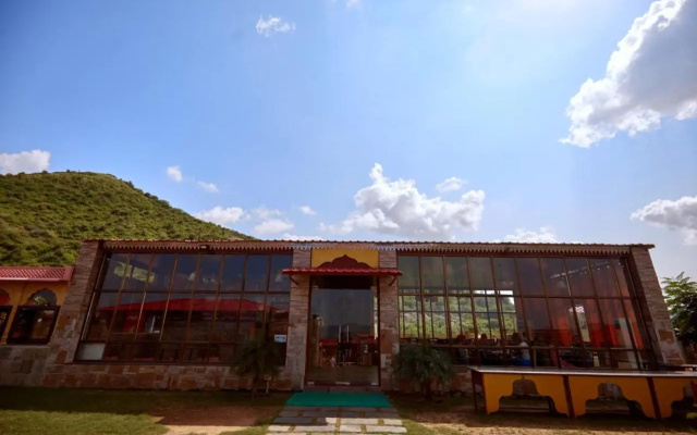 Vijaygarh Resort