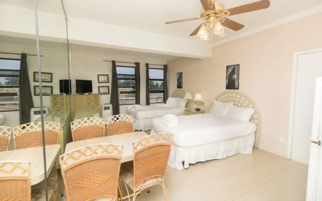 449 City View Studio Hollywood Beach