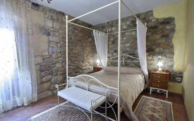 Posada Medieval El Manjon