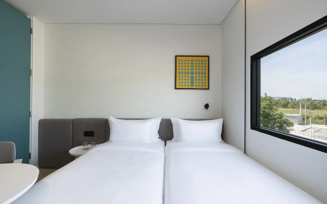 GO Hotel Bowin at Robinson Lifestyle