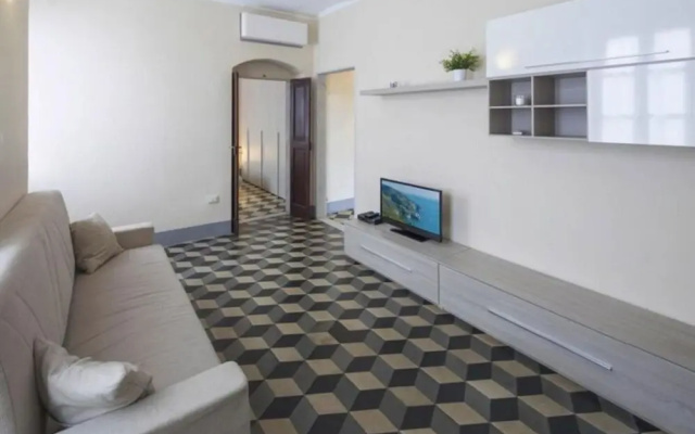 Lovely Holiday Flat With Shared Pool in Lerici