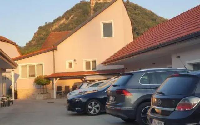 Casa Branga