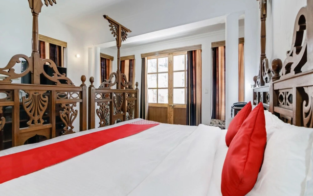 OYO 35498 Shimla British Resort