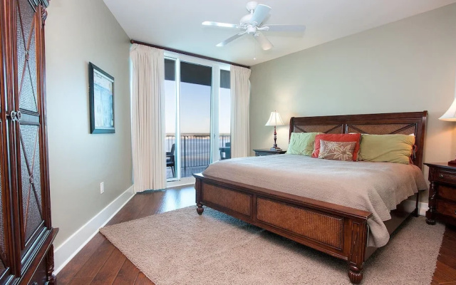 Tranquil Condo With Wraparound Balcony - Unit Crc1002