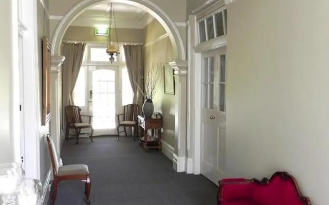 Moore Park Inn