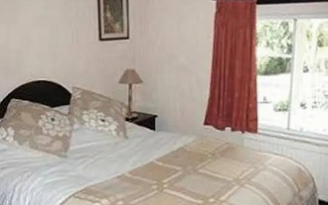 The Kings Lodge Hotel