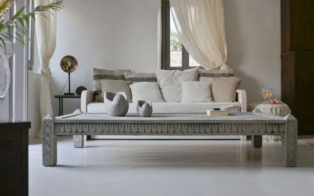 Alia Mansion by K&K