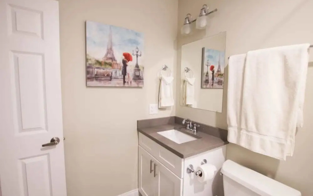 2 Level Home near Wrigley