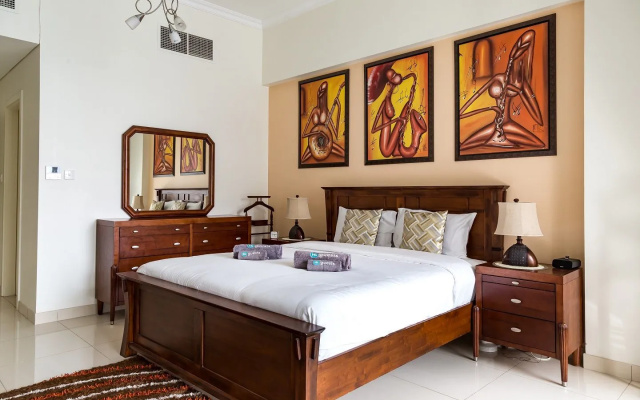 Water views from deluxe apartment in Dubai Marina