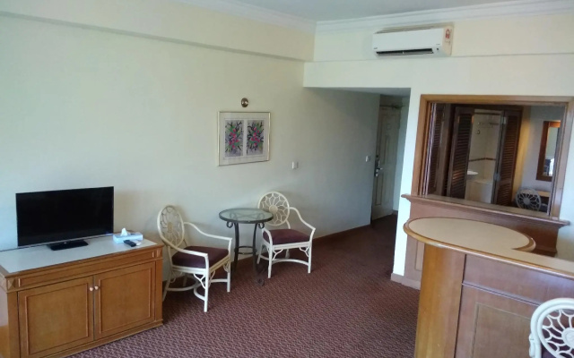 Everly Serviced Apartment