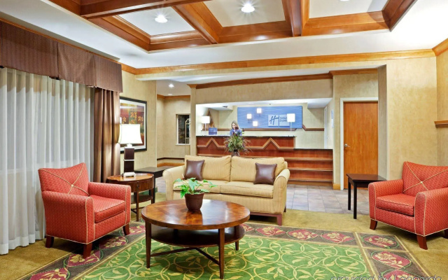 Clarion Pointe Medford