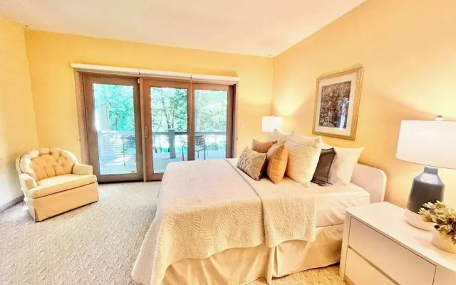 Spacious 4 BDR Home in Desirable Abbey Springs!