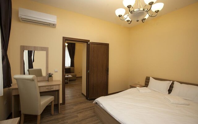 Отель Hostel Etropole Болгария, Правец - отзывы, цены и фото номеров - забронировать отель Hostel Etropole онлайн