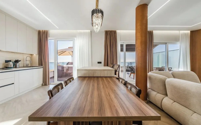 The Ultimate Jacuzzi Penthouse by PS