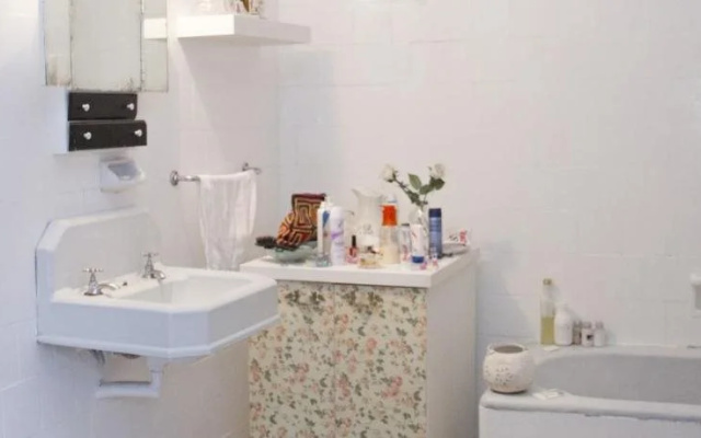 Habitaciones con Encanto, Espacio Mundano