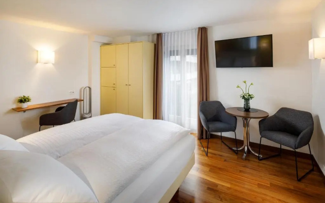 APARTHOTEL Familie Hugenschmidt