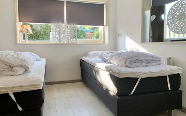 Renovated Bungalow With Garden