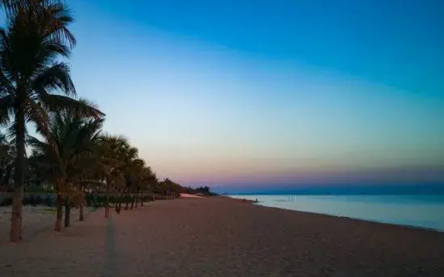 IMMERSING Hotel (Haikou XinBu Island Bihai Yintan Branch)