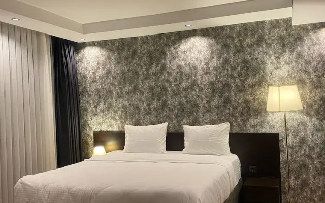 Grand Armada Hotel