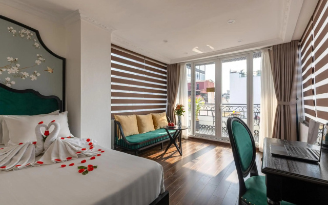 Hanoi House Hotel & Travel