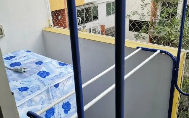 Comfy Deluxe One Bedroom