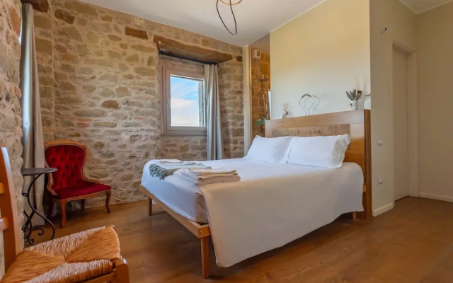 Palazzo Serre - Villa in the Countryside With Pool