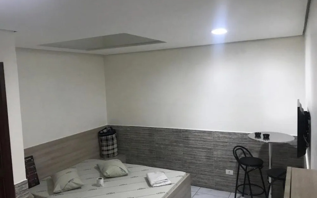 Hotel Caliente