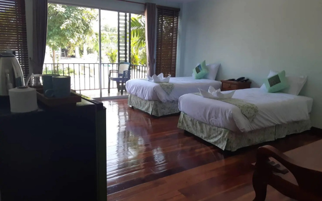 Menam Resort