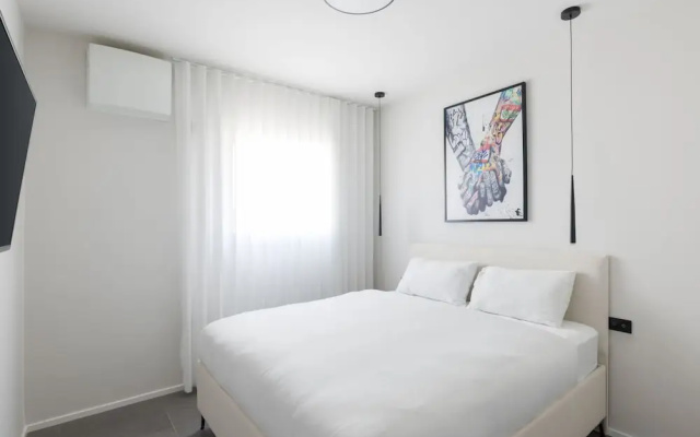 Skyline Serenity by tlv2rent