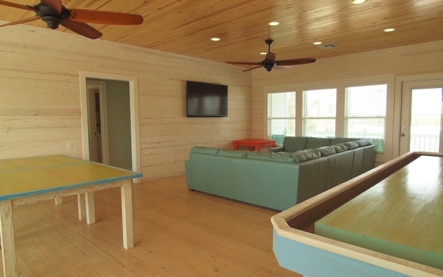 Beach Club 10 Bedroom Home