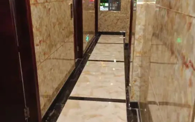 Shanghai Youtai Fashion Hotel
