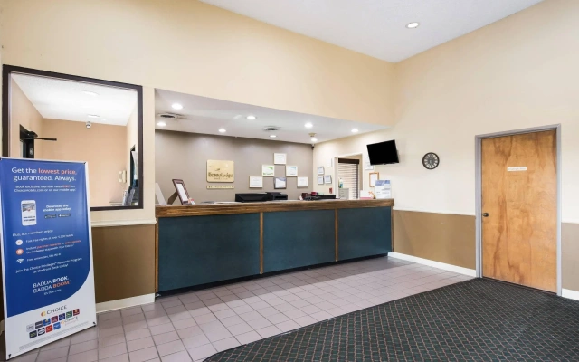 Econo Lodge Inn & Suites Knoxville East