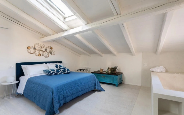 Mirror Apartment With Seaview Terrace