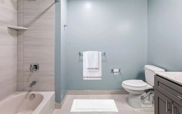 Seaport Suites