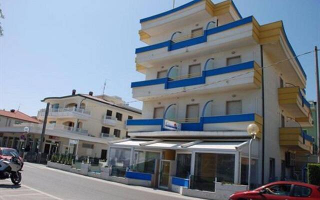 Отель Costa Azzurra Италия, Римини - отзывы, цены и фото номеров - забронировать отель Costa Azzurra онлайн вид на фасад