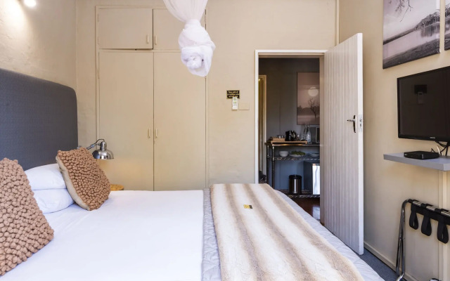 Ama Zulu Guesthouse and Safaris