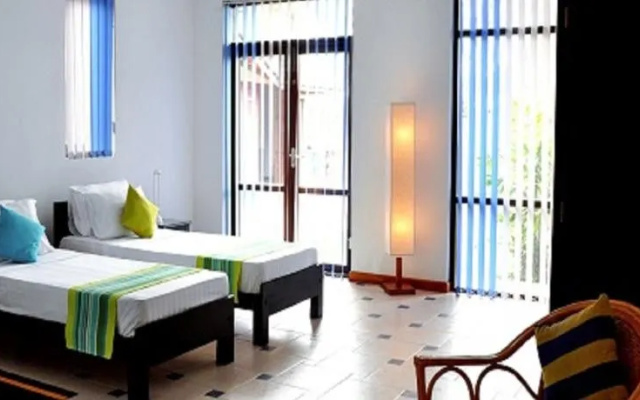 C & I Beach Hotel