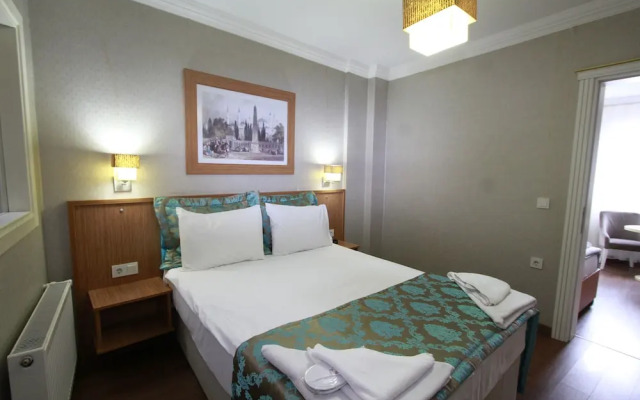 The Moonlight Hotel