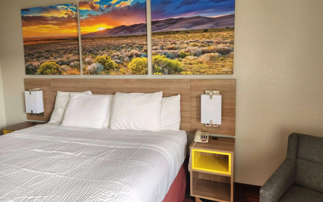 Days Inn by Wyndham Lumberton