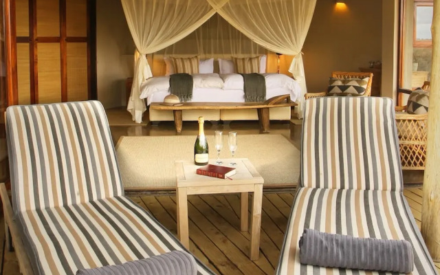 Nambiti Plains Private Game Lodge