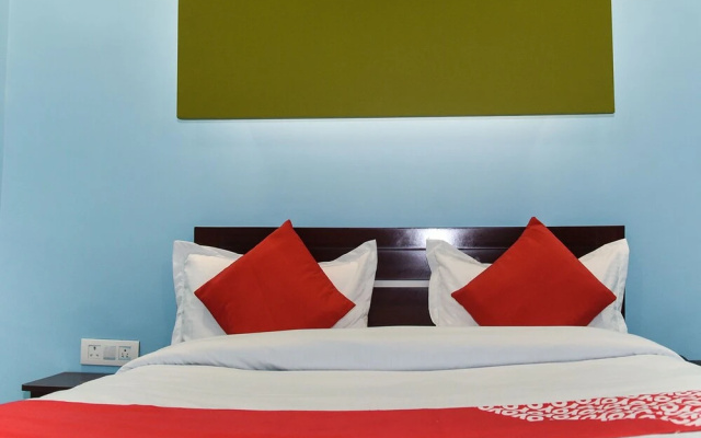 OYO 14798 Radha Swami Guest House
