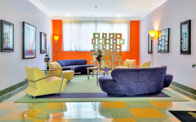 Private Condos at 556 Ocean by LMC