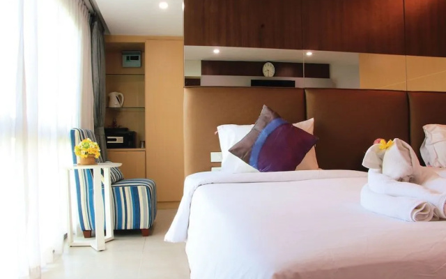 Capital O 1088 Golden Dragon Beach Resort