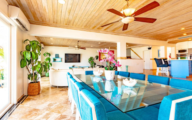 Caprice 7 -Oceanfront Villa - Gated Community with Pool