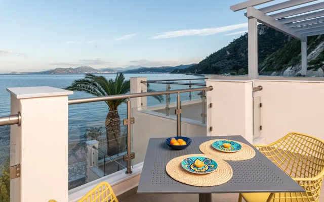 8Moons Boutique Apartments