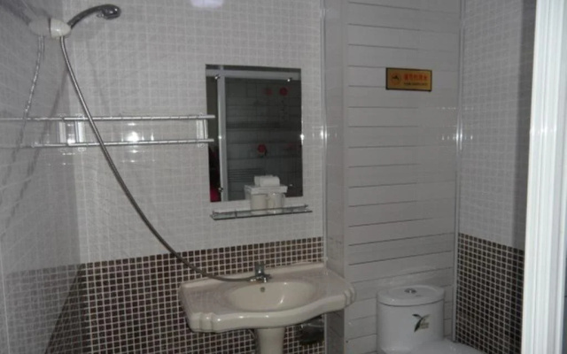Changbai Mountain Dazhonglai Hotel